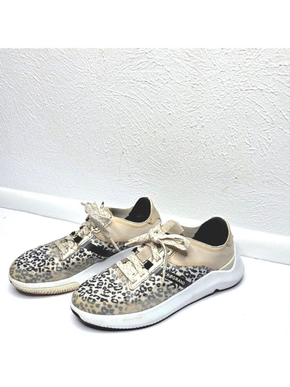 Cole Haan Animal Print Zerøgrand Winner Tennis Sneaker Women's Size 5